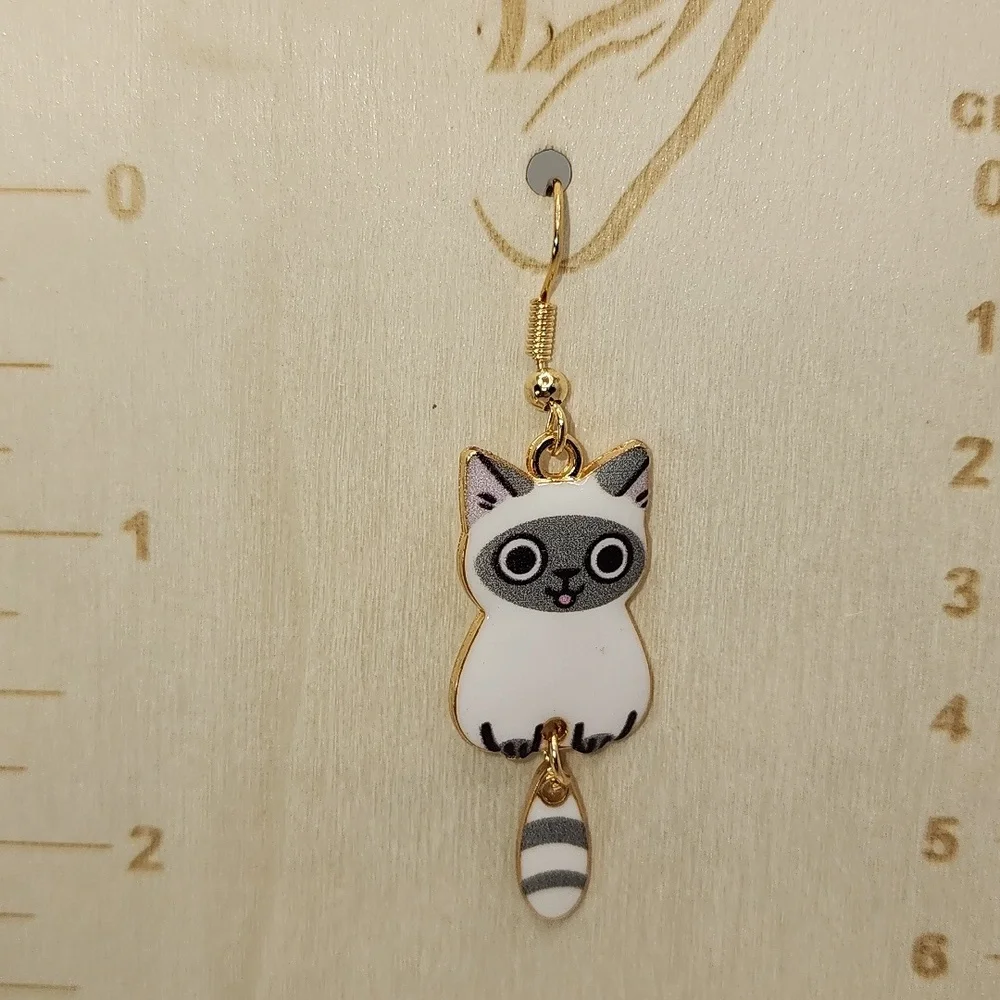 Cute Cat Earrings with Gold‎ Accents